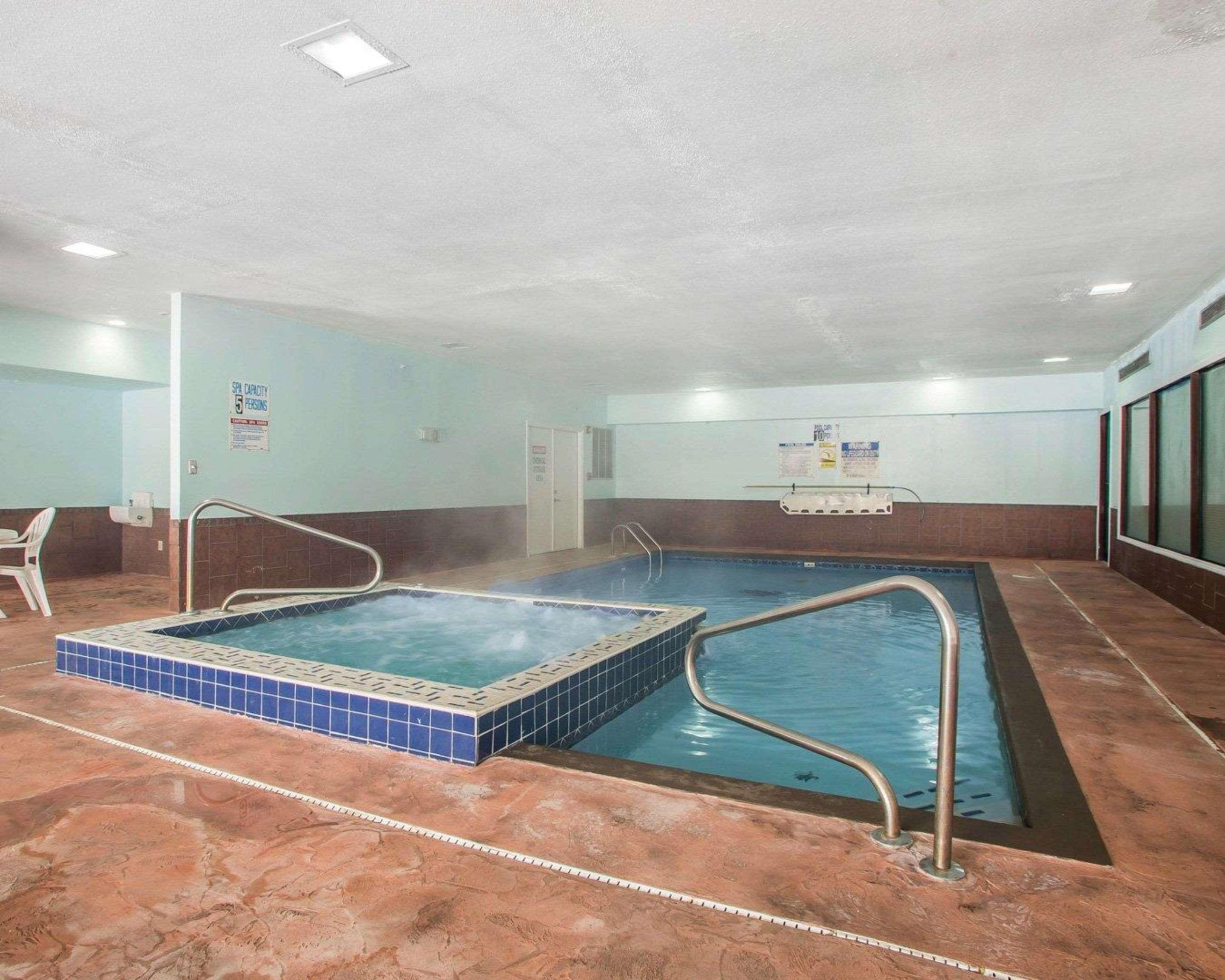 Quality Inn Merrillville Eksteriør bilde